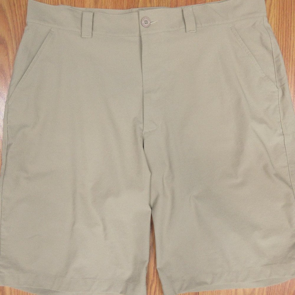 UNDER ARMOUR HEATGEAR REGULAR FIT SHORTS NYLON/SPANDEX KHAKI Sz 36